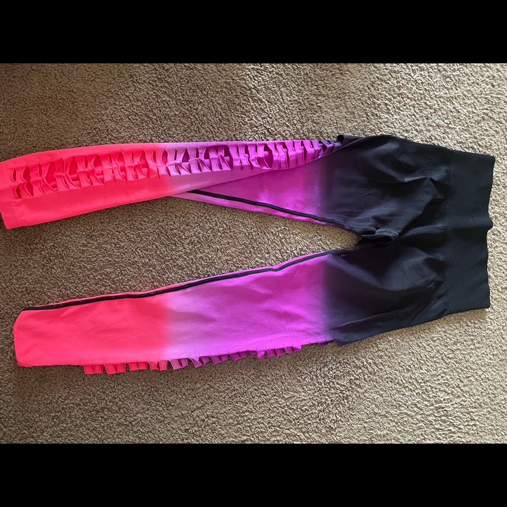 VS Pink leggings